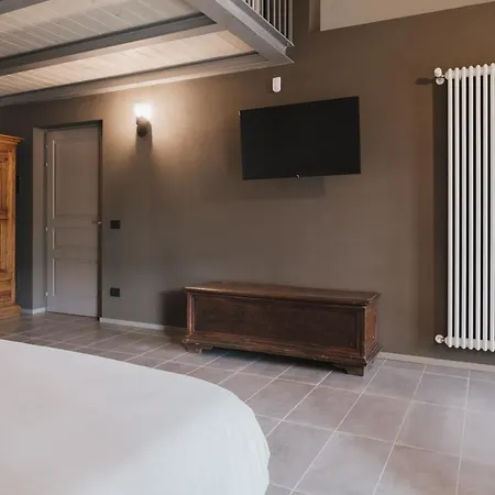 Valet Πανσιόν